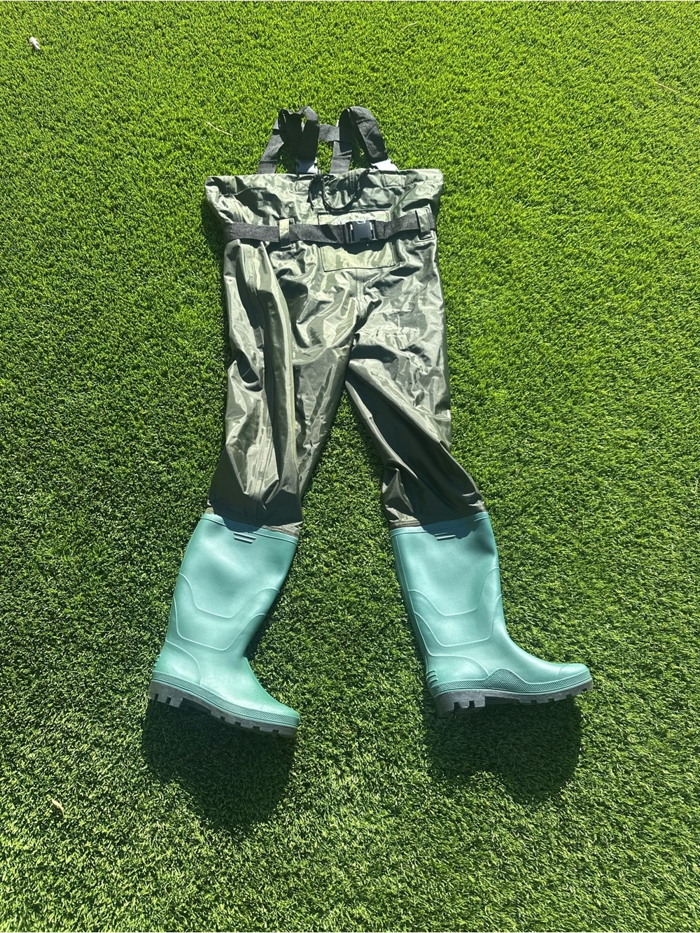 Men's Waterproof Chest Waders with Teal Boots
